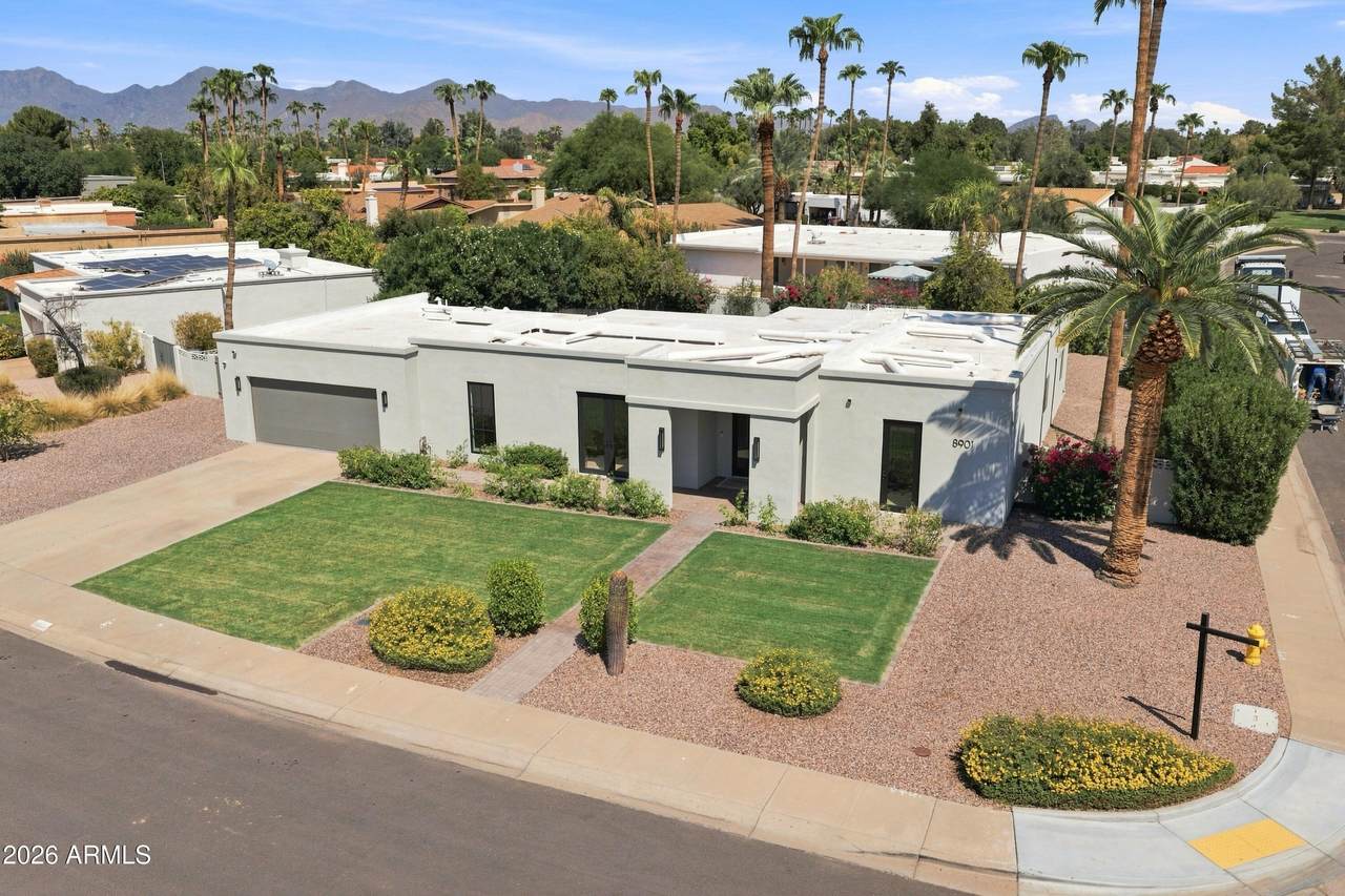 8901 80TH Way - Photo 1