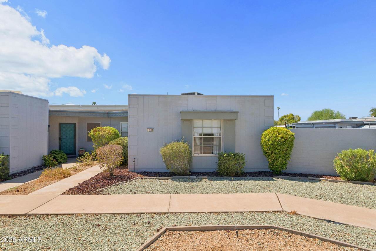 10538 Palmeras Drive - Photo 1