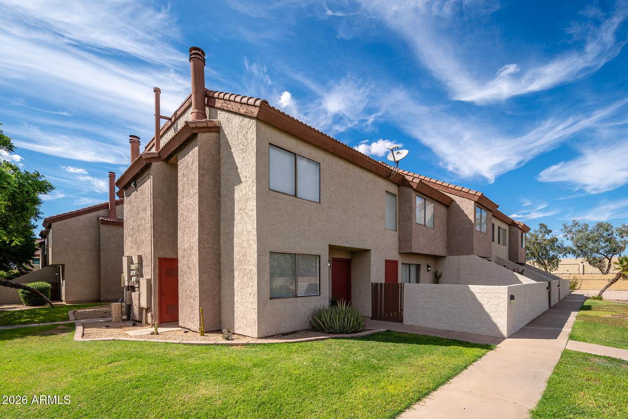 2121 Pennington Street - Photo 1