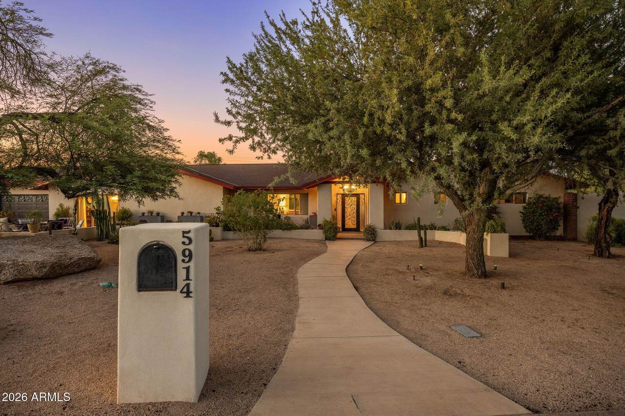 5914 Wilshire Drive - Photo 1