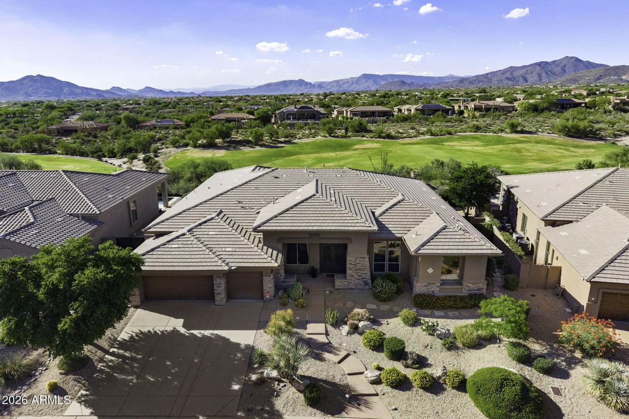 9812 Roadrunner Drive - Photo 1