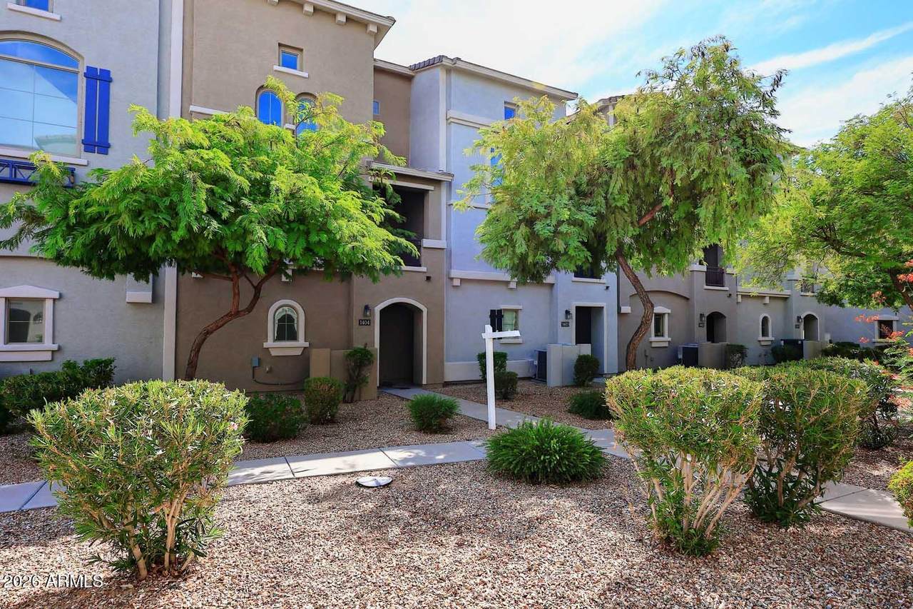 2150 Alameda Road - Photo 1