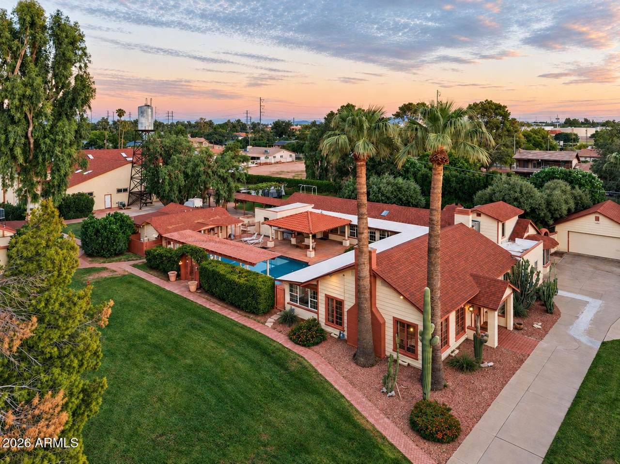 253 Tremaine Drive - Photo 1
