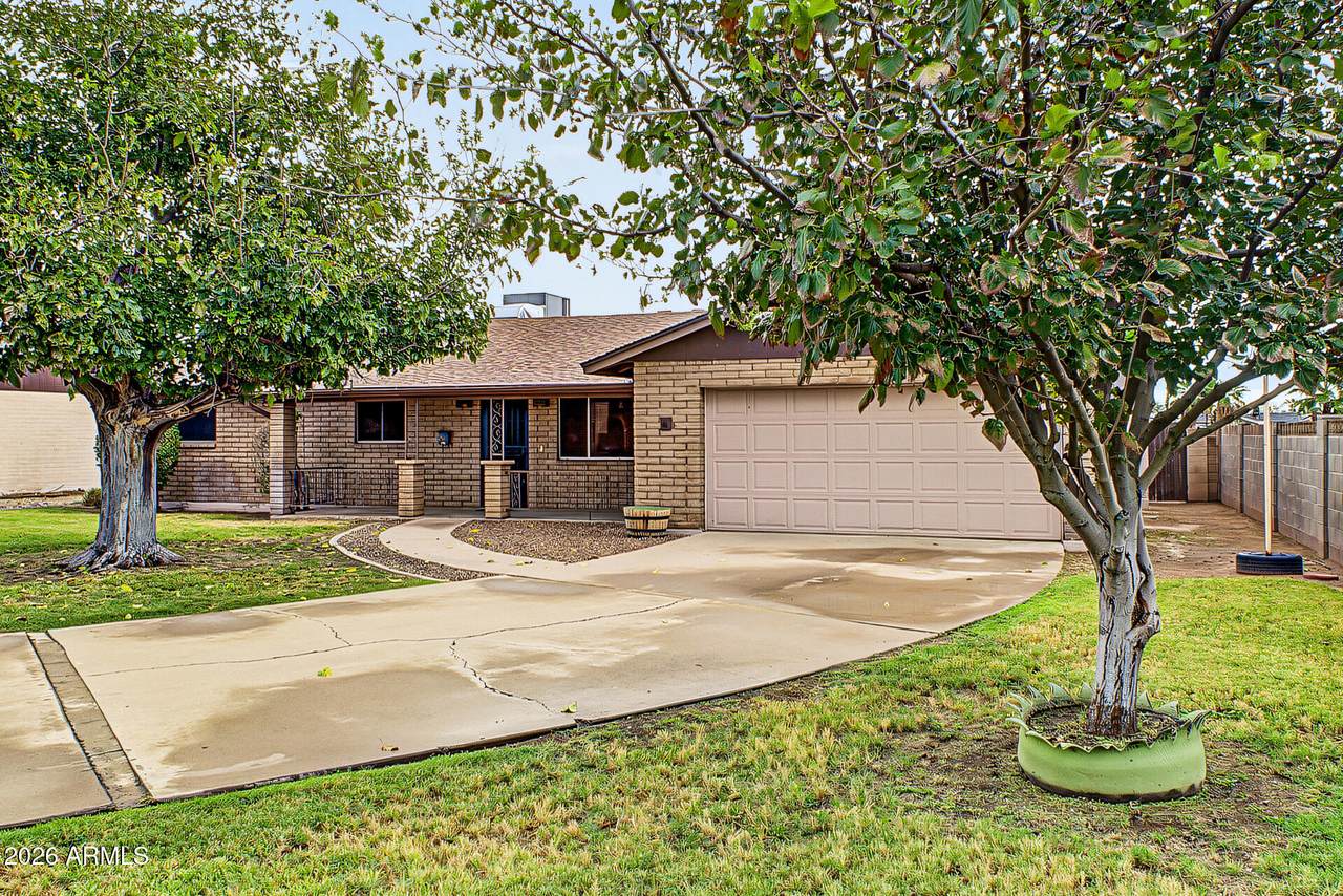 700 Karen Drive - Photo 1