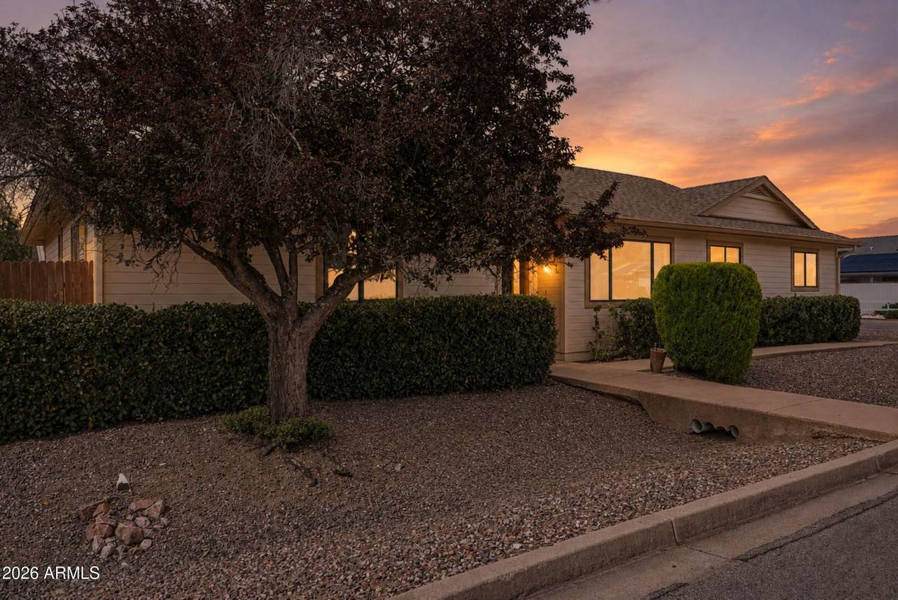 211 Heritage Lane - Photo 1