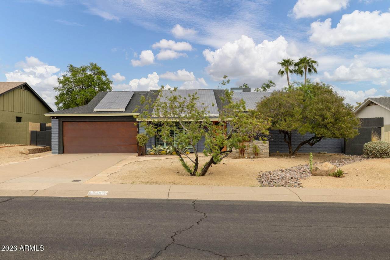2360 Sahuaro Drive - Photo 1