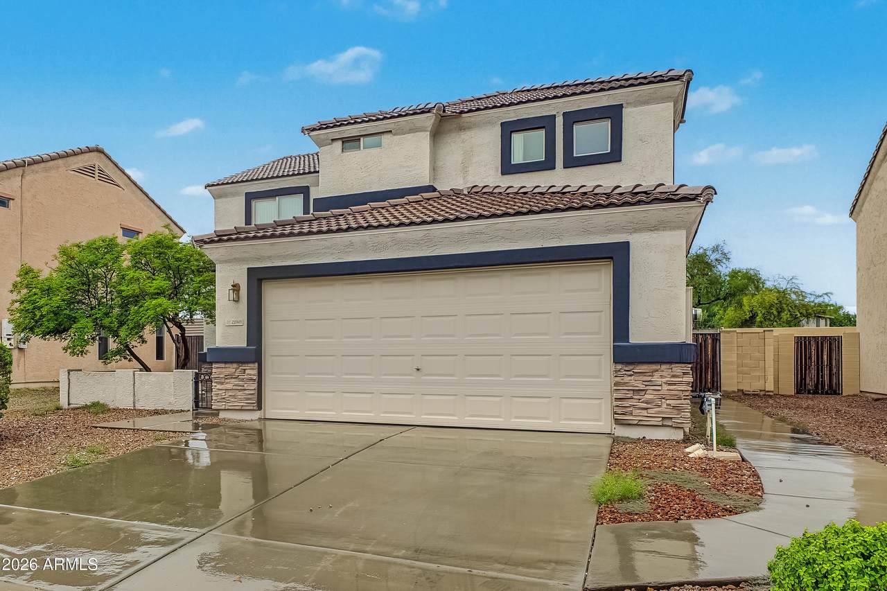22040 Yavapai Street - Photo 1