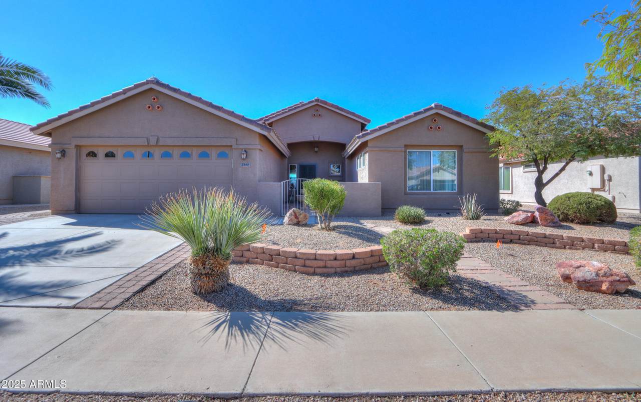 https://bt-photos.global.ssl.fastly.net/armls/1280_boomver_1_7086563-2.jpg