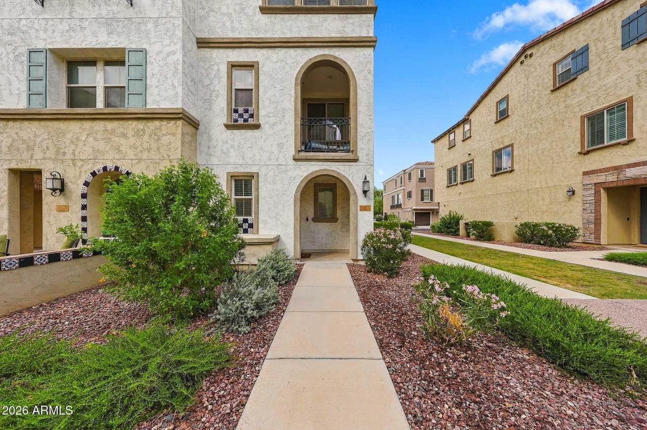 1677 Bridgeport Parkway - Photo 1