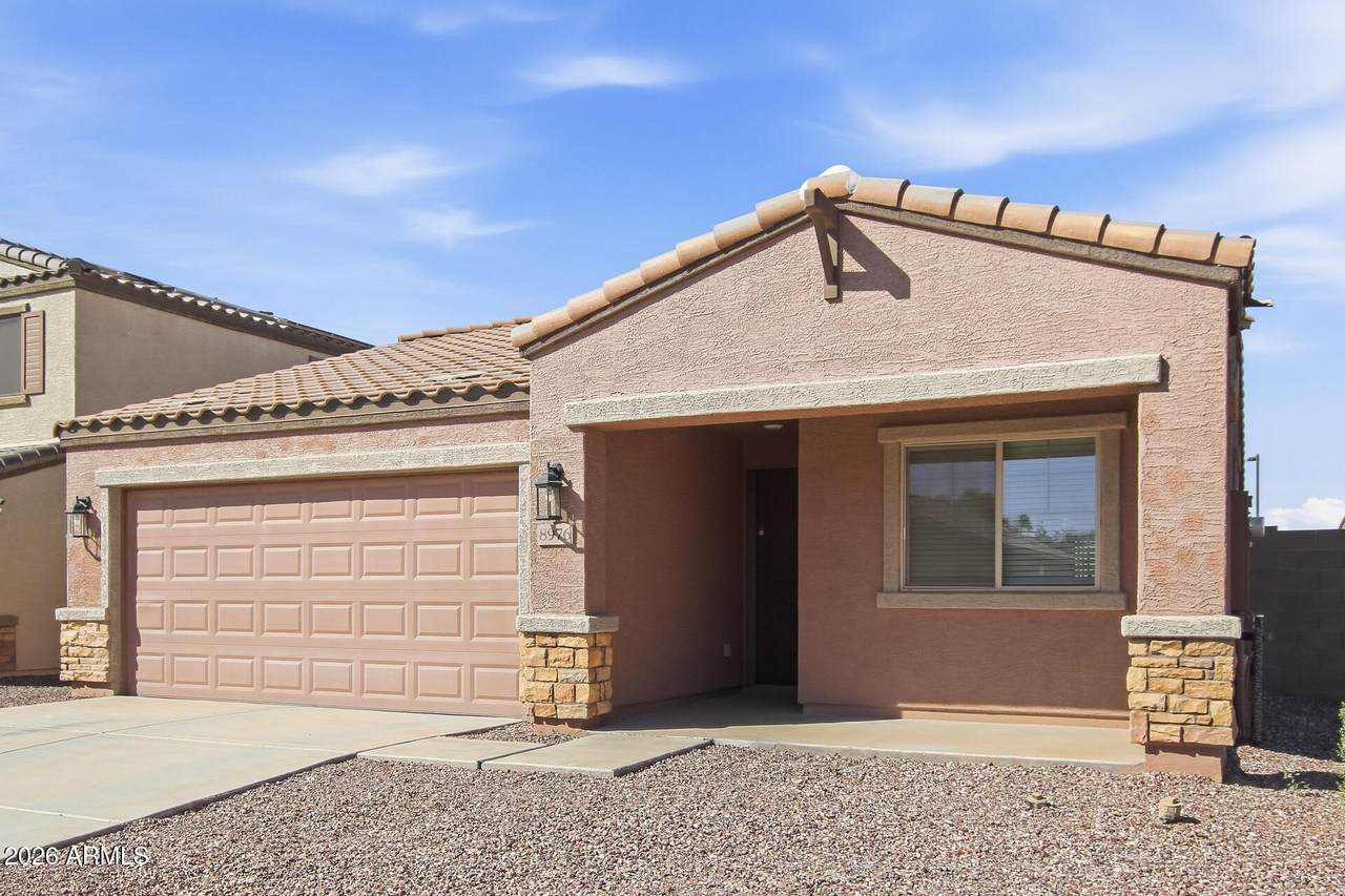 8976 253RD Avenue - Photo 1