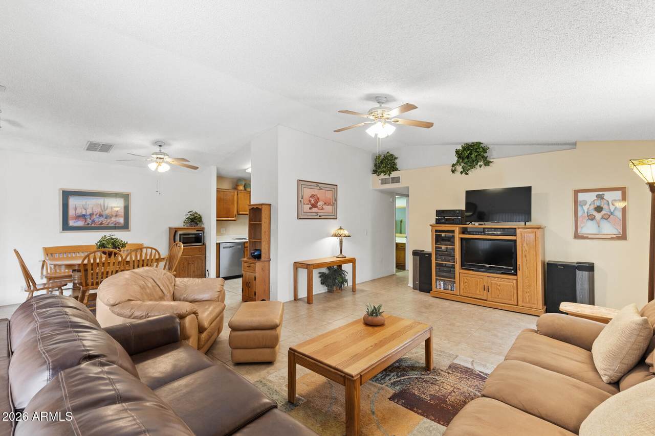 https://bt-photos.global.ssl.fastly.net/armls/1280_boomver_1_7087541-2.jpg