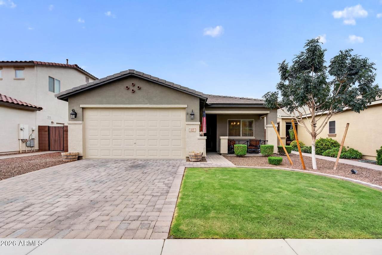 827 Banyan Avenue - Photo 1