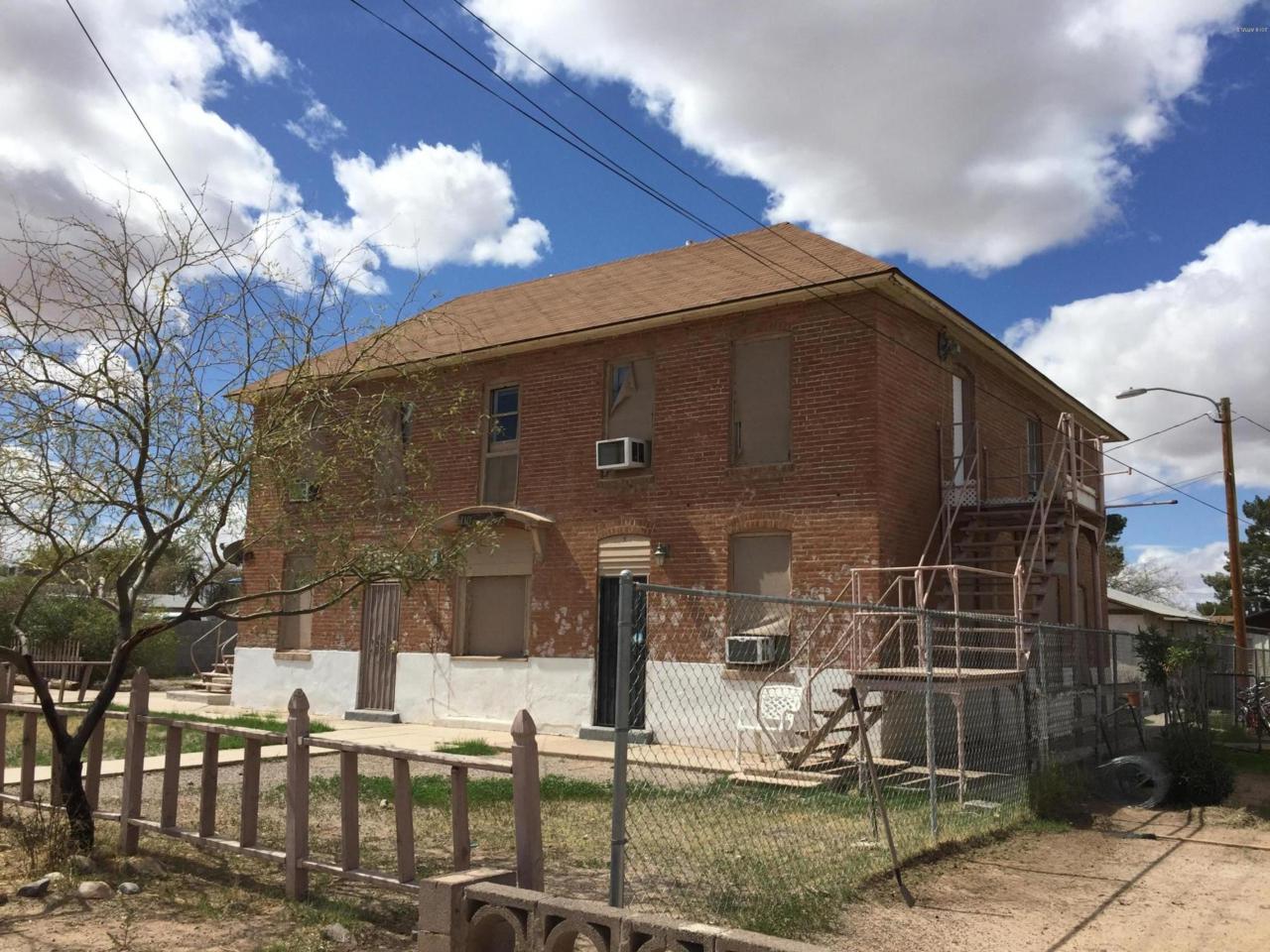 110 Willow Street - Photo 1
