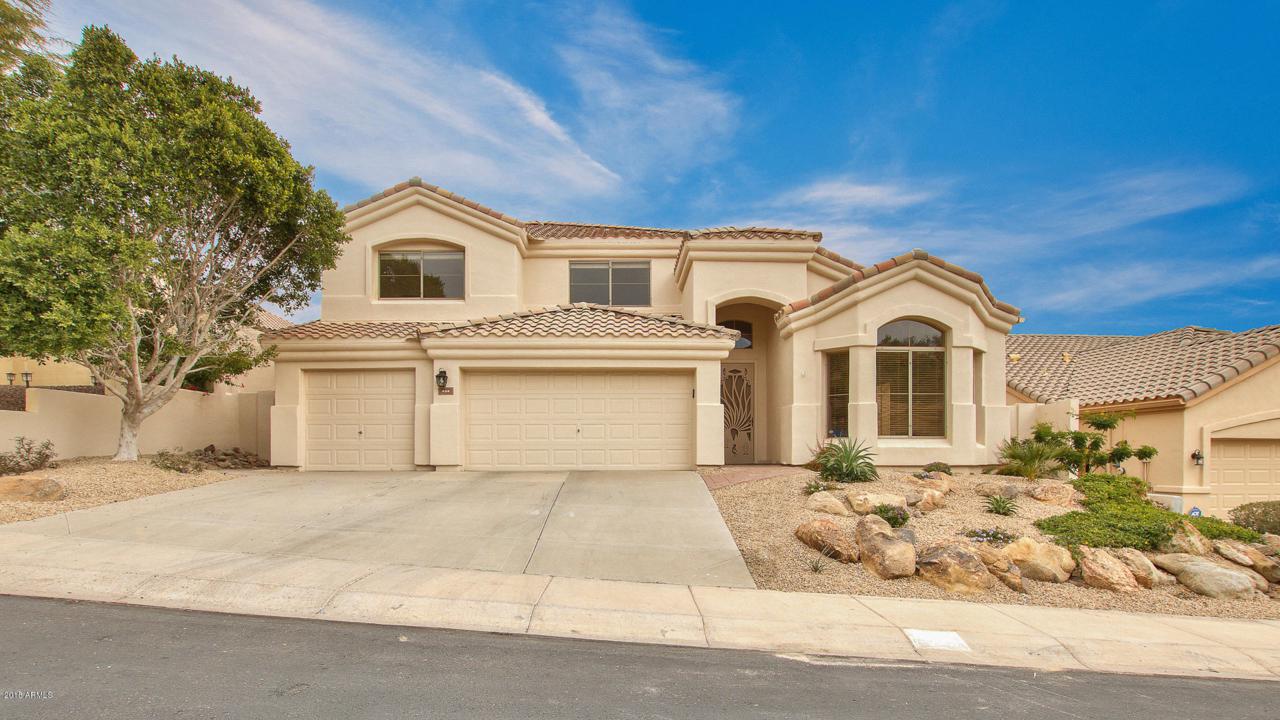 424 Brookwood Court - Photo 1