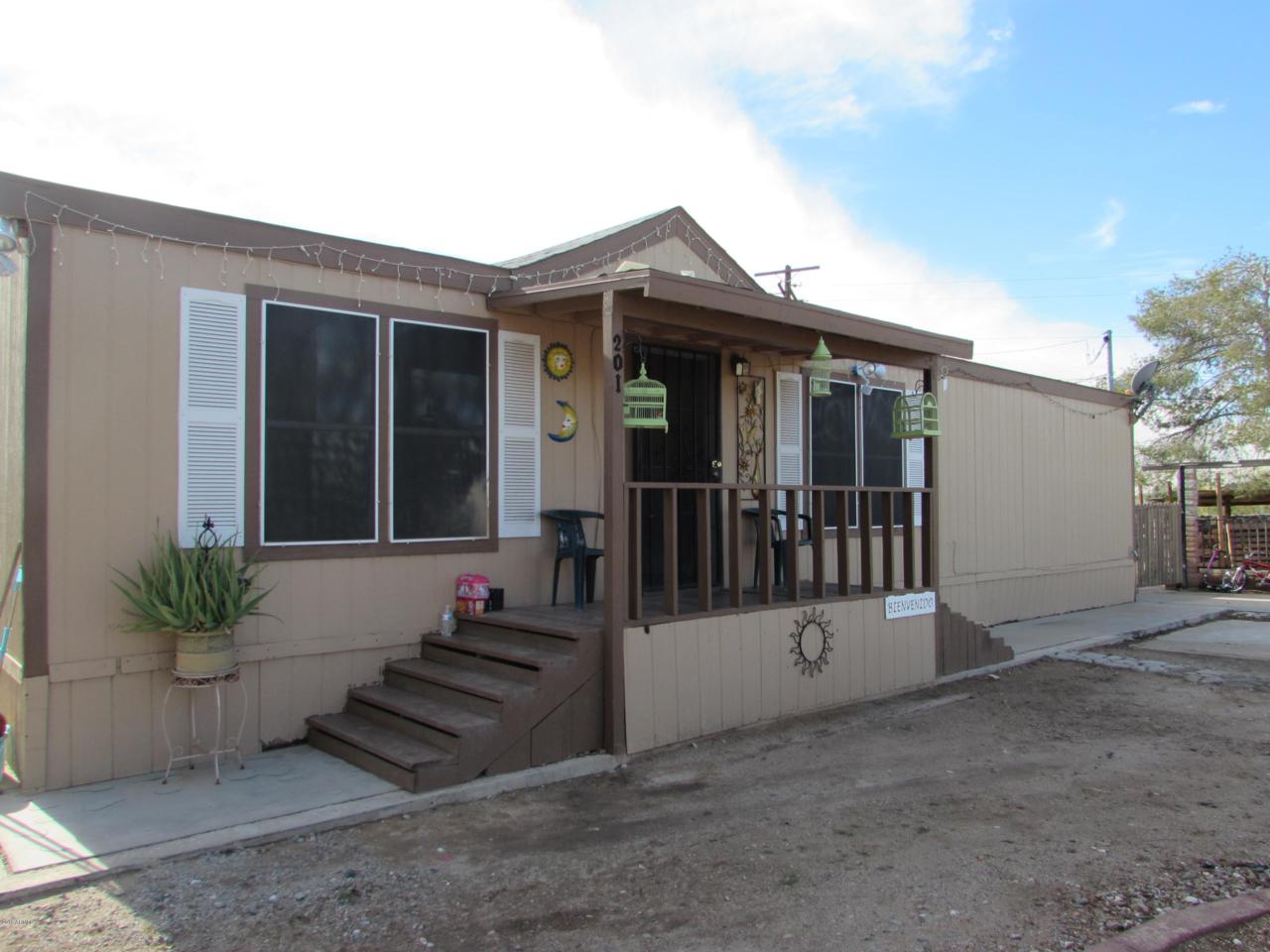 201 7TH Avenue - Photo 1