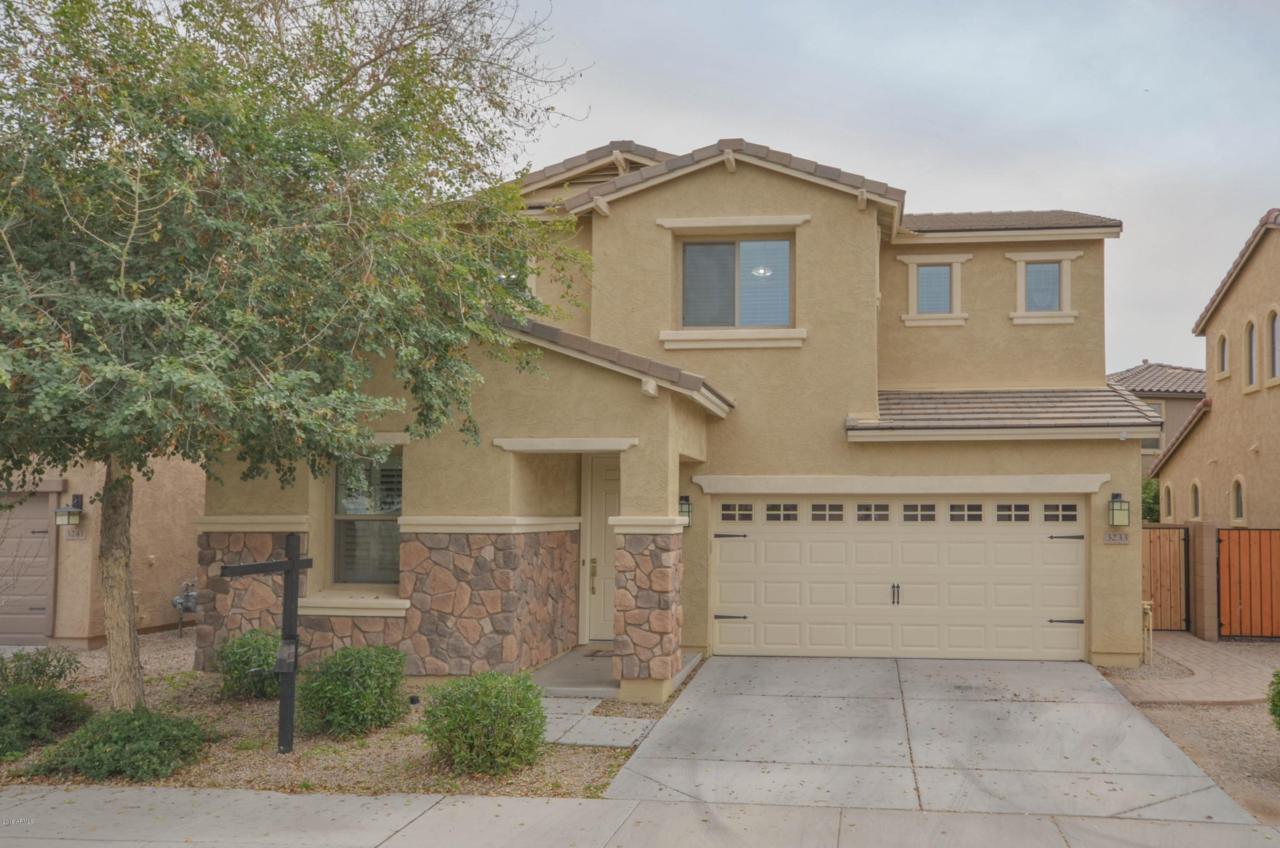 3233 Ridgewood Lane - Photo 1
