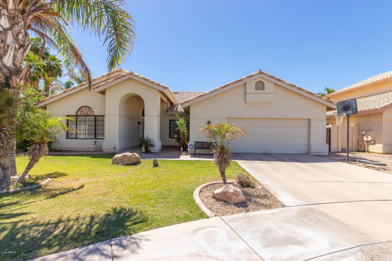 21 Pecan Place - Photo 1