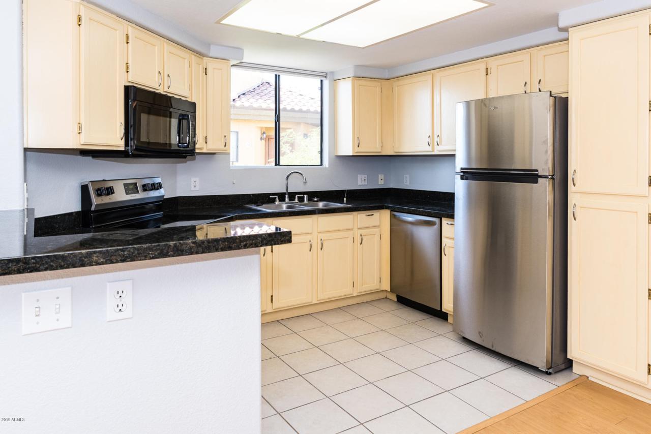 4925 Desert Cove Avenue - Photo 1