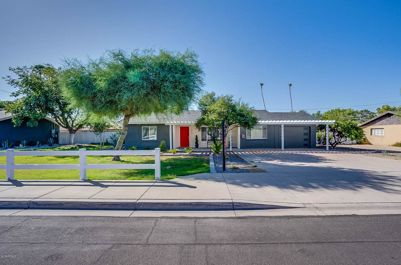 3017 Campbell Avenue - Photo 1