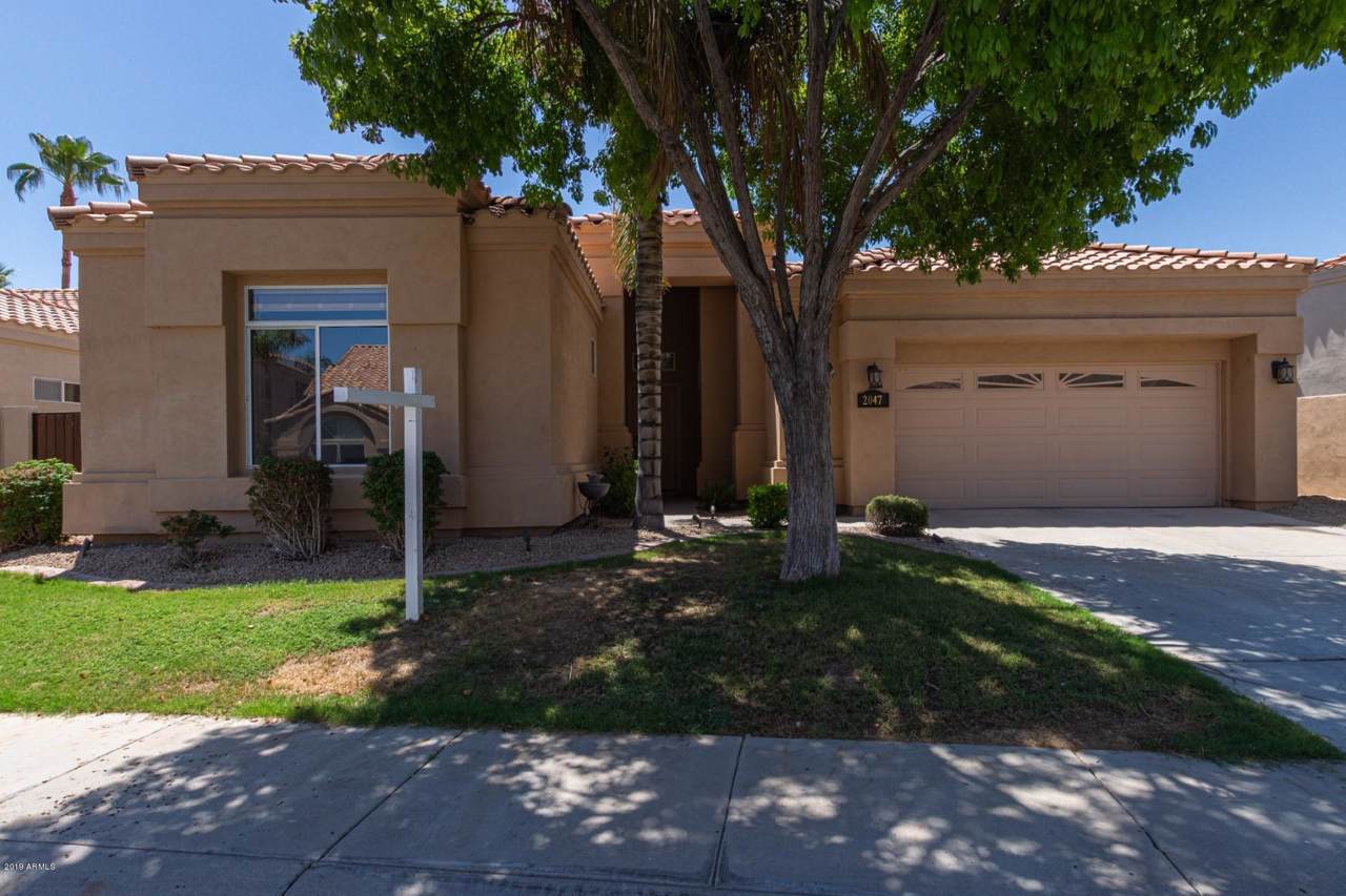2047 Peninsula Circle - Photo 1