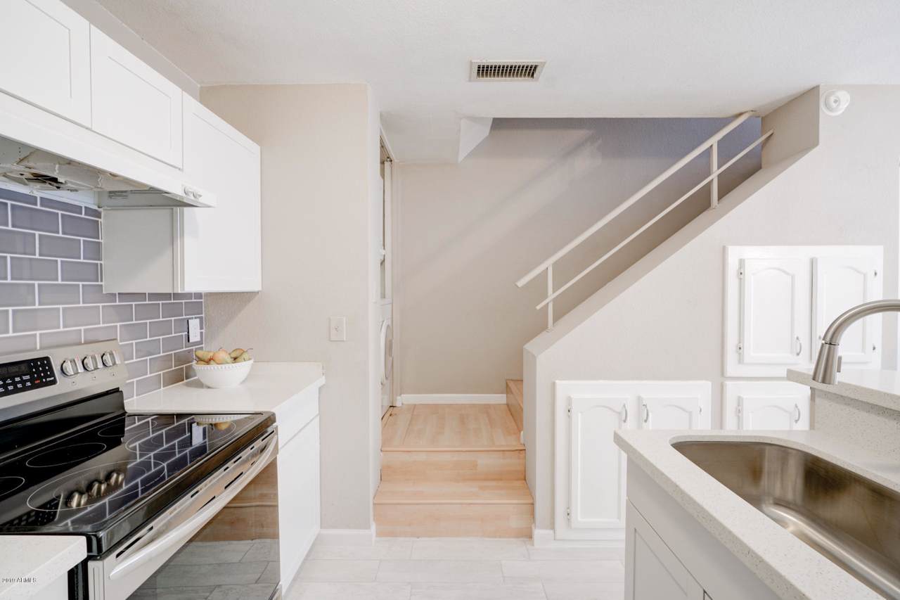 625 Westwood - Photo 1