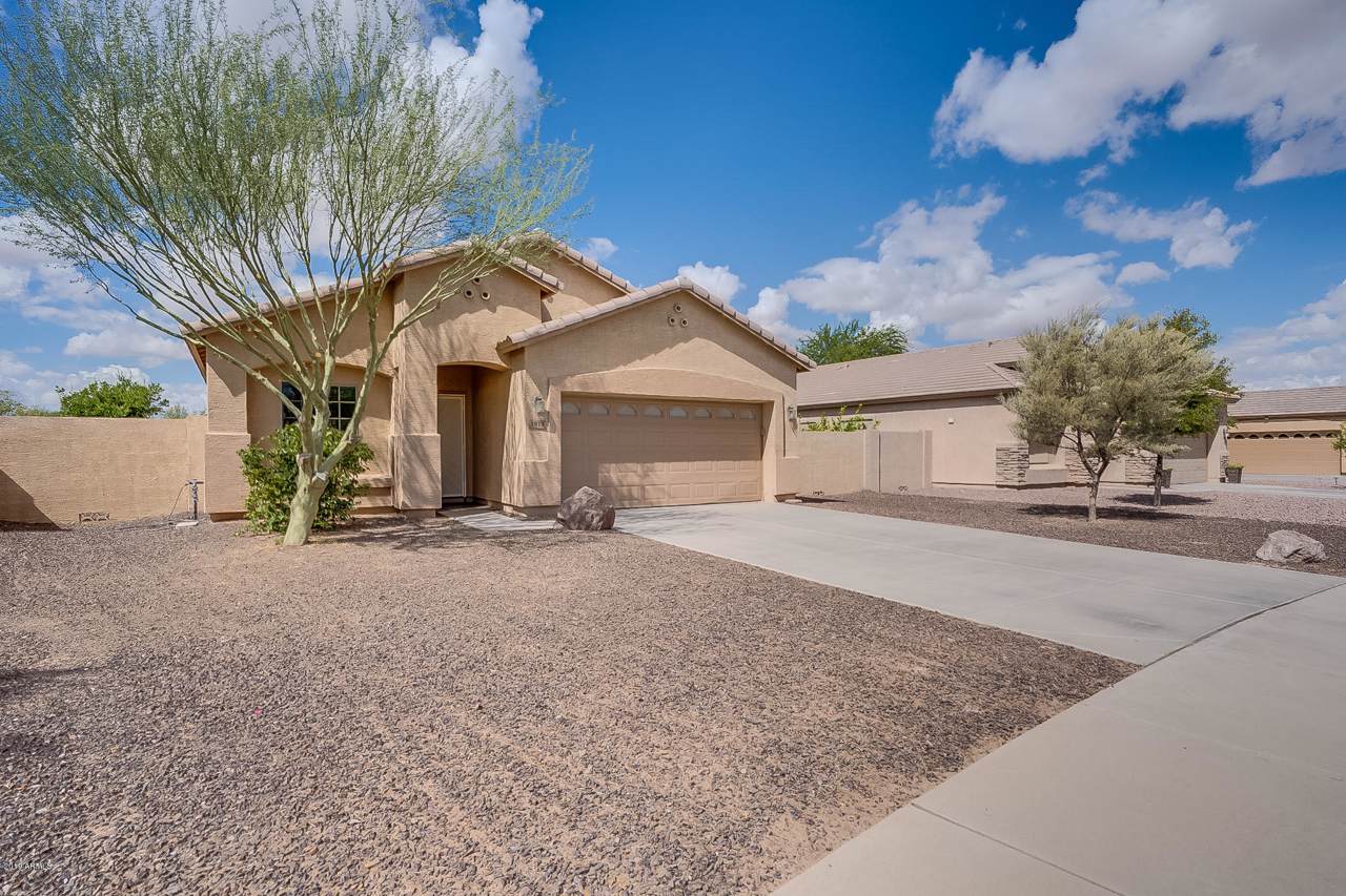 1813 Lewis Place - Photo 1