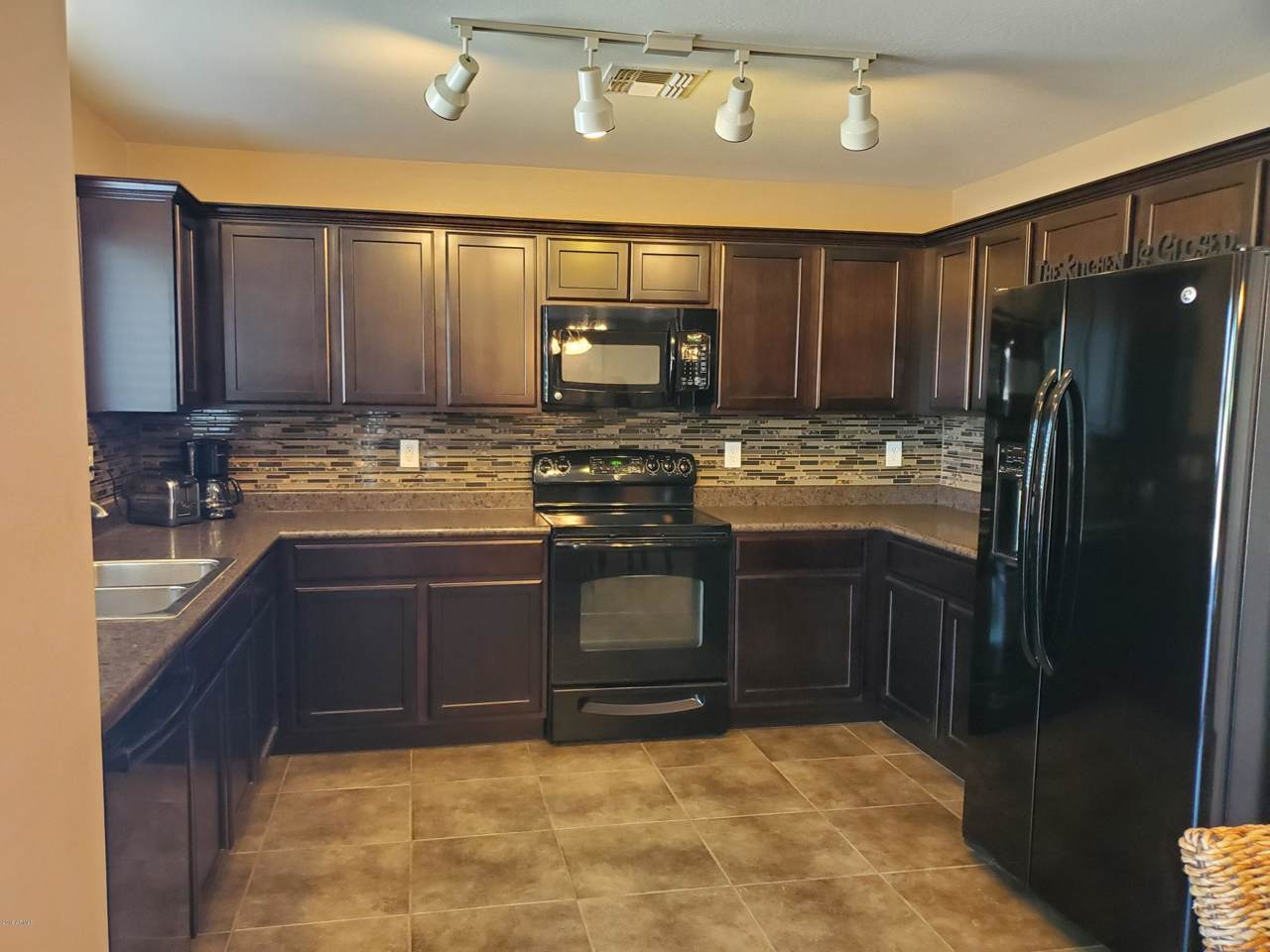 8752 Superior Avenue - Photo 1