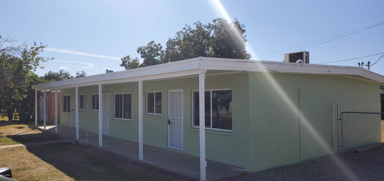 7606 21st Avenue - Photo 1