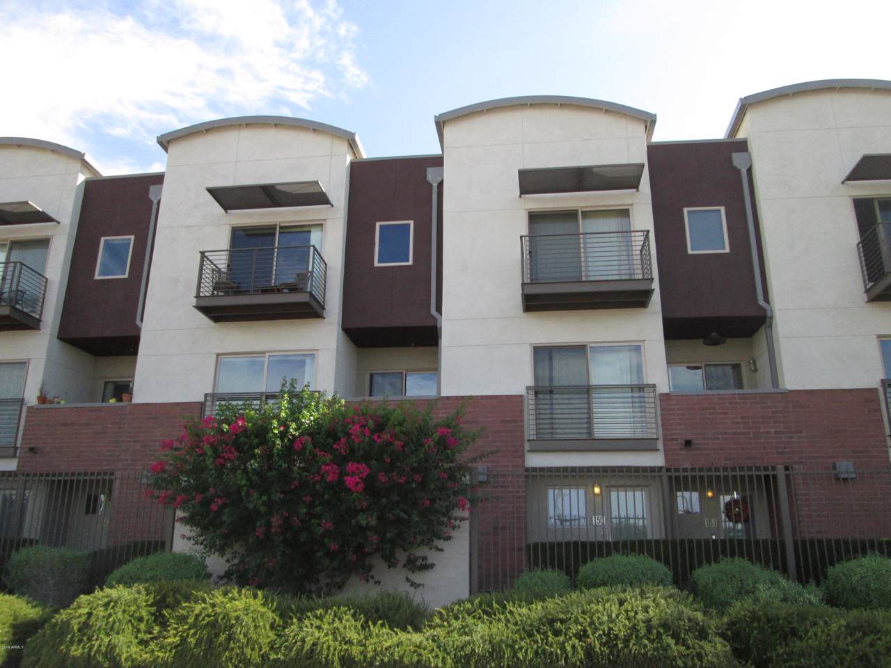 525 Lakeside Drive - Photo 1