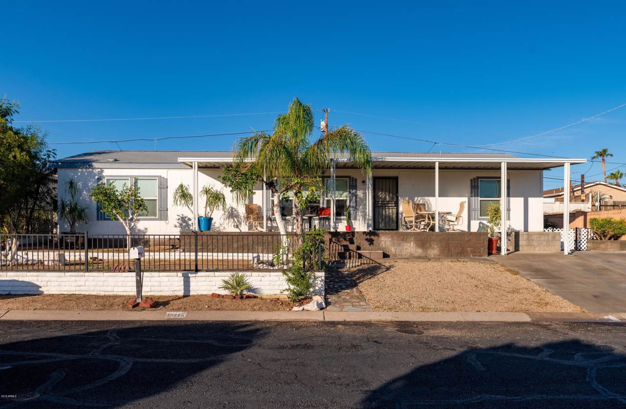 13228 19TH Way - Photo 1