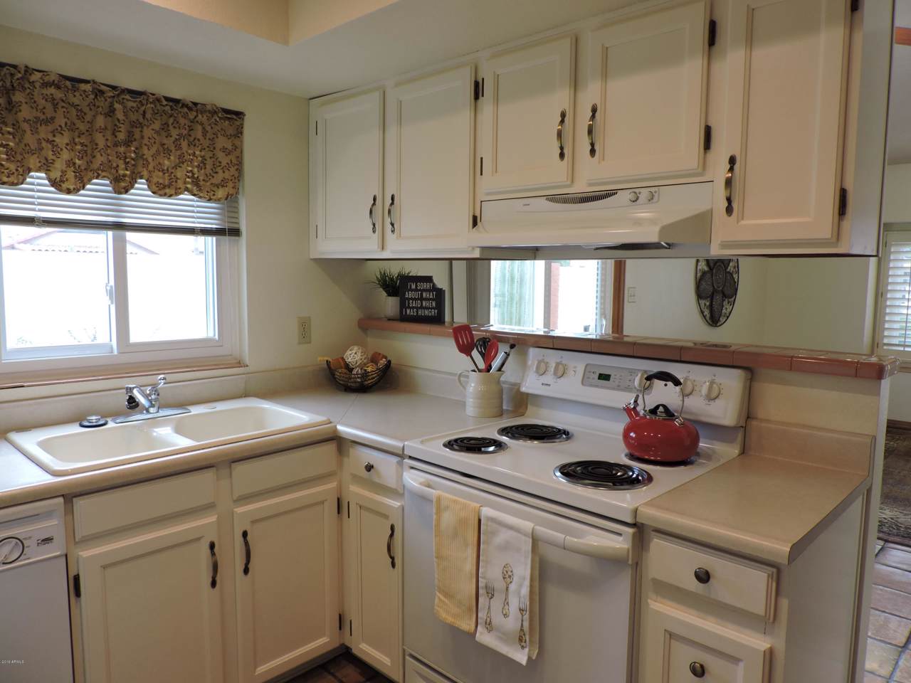 542 Higley Road - Photo 1