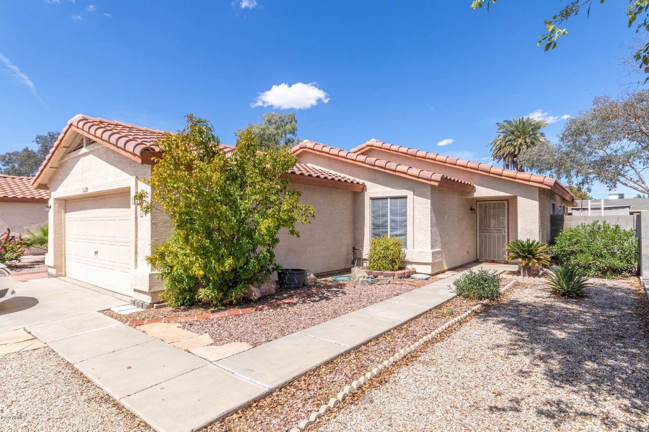 4545 67TH Avenue - Photo 1