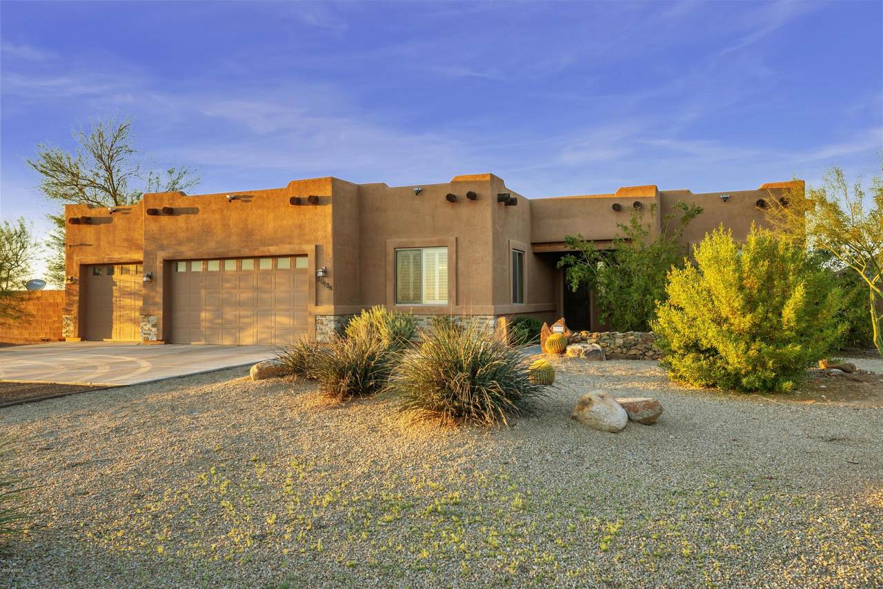 10434 Pinnacle Peak Road - Photo 1