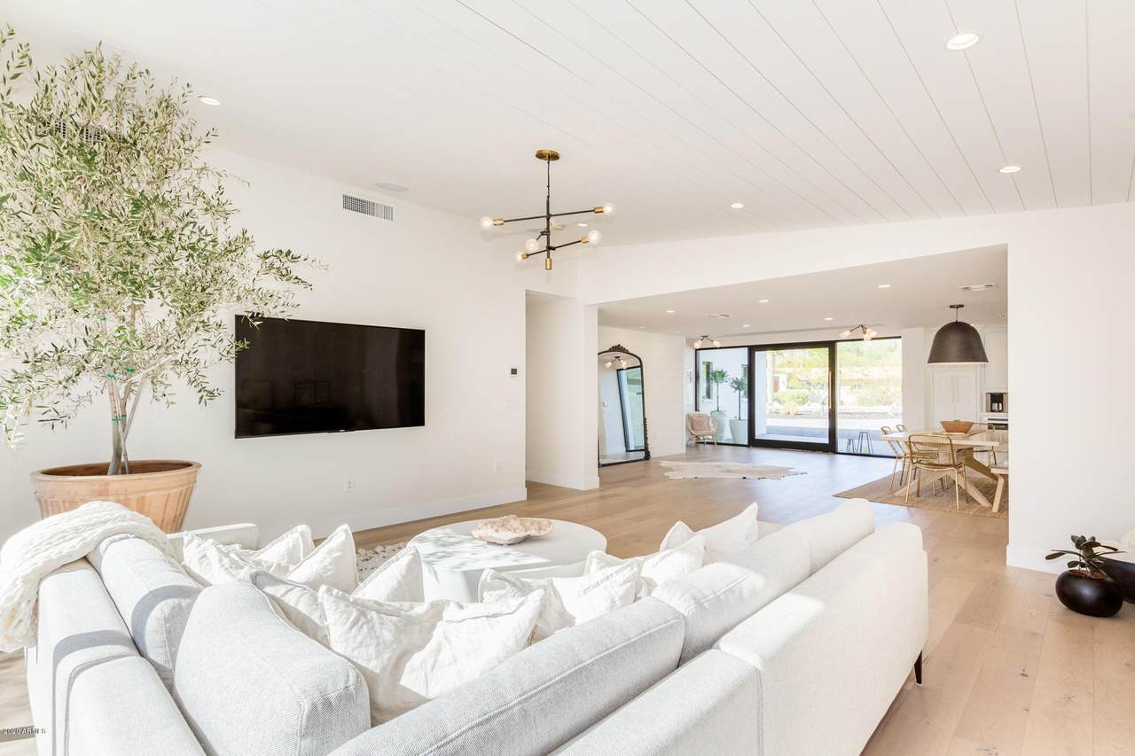 4107 San Miguel Avenue - Photo 1