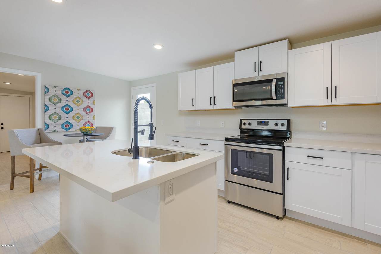 1421 Moreland Street - Photo 1