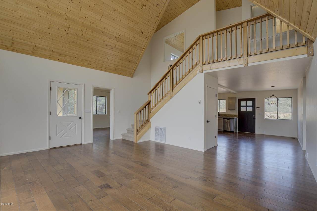436 Skunk Hollow Lane - Photo 1 436 Skunk Hollow Lane - Photo 1