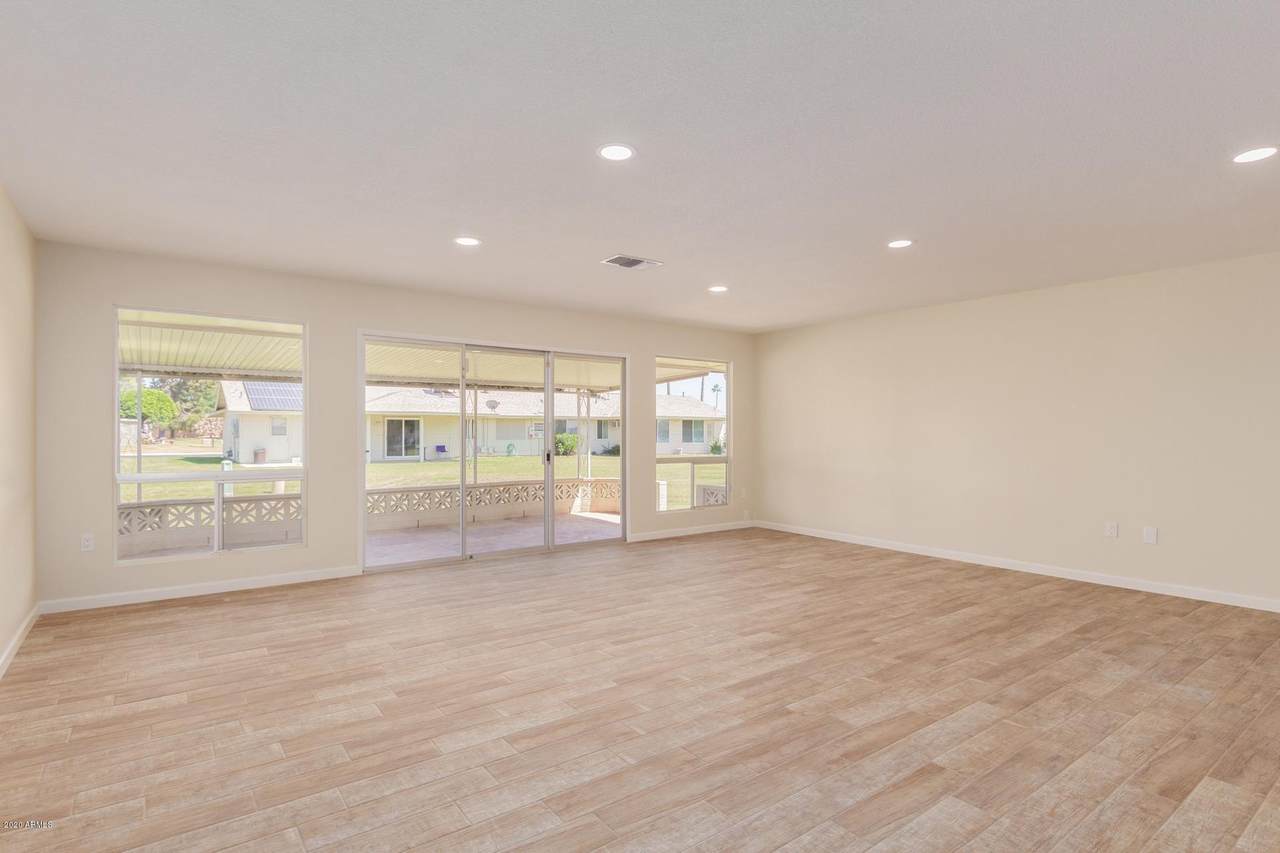 10104 Kingswood Circle - Photo 1