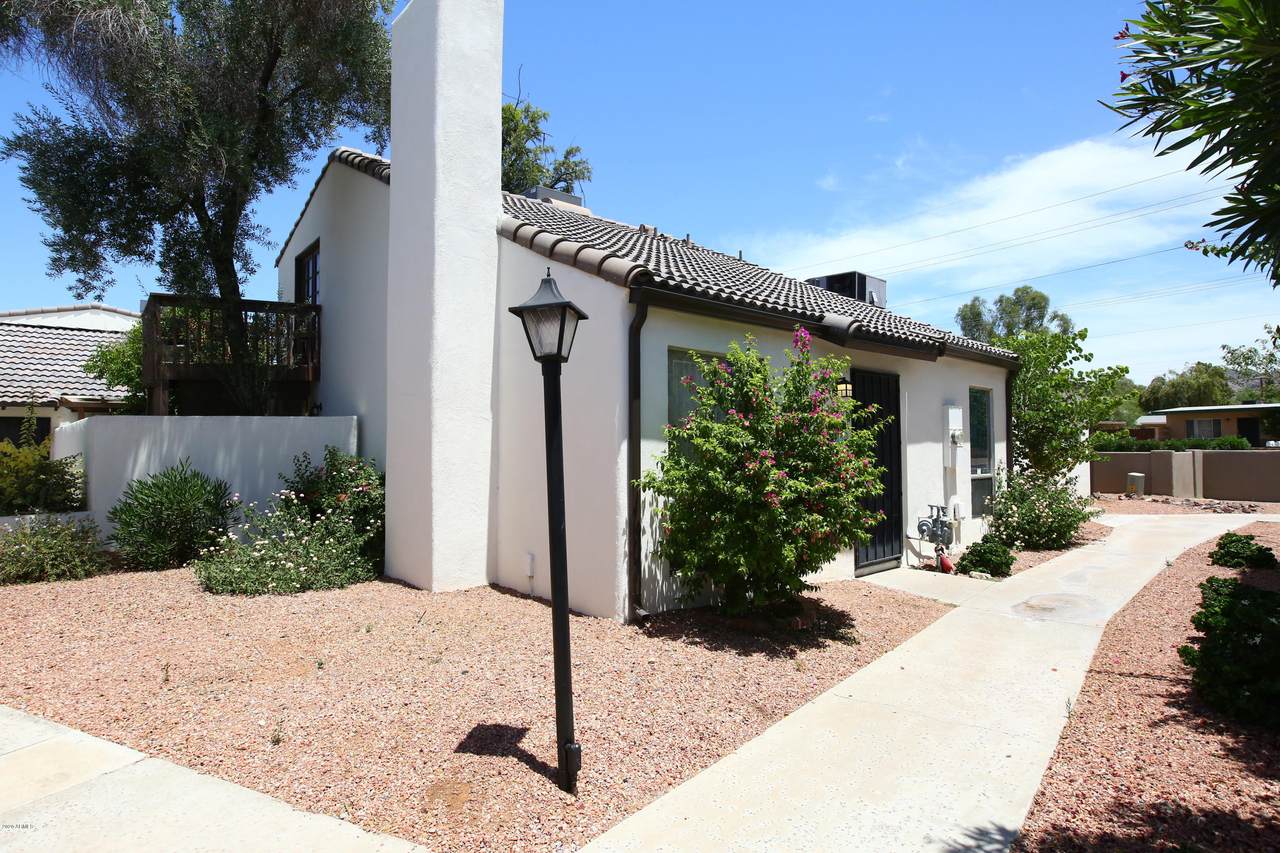 1187 Belmont Avenue - Photo 1