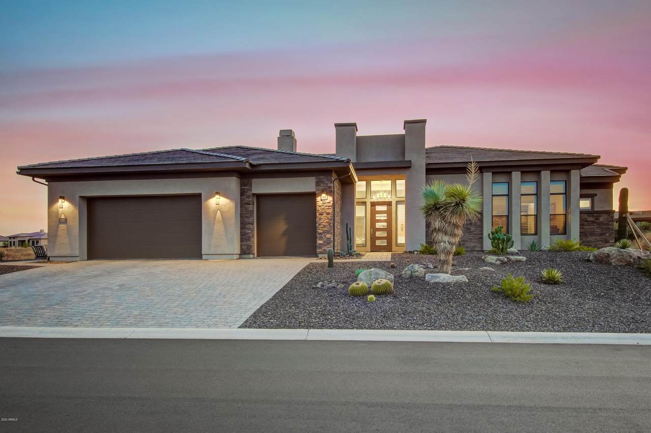 29324 Round Butte Road - Photo 1