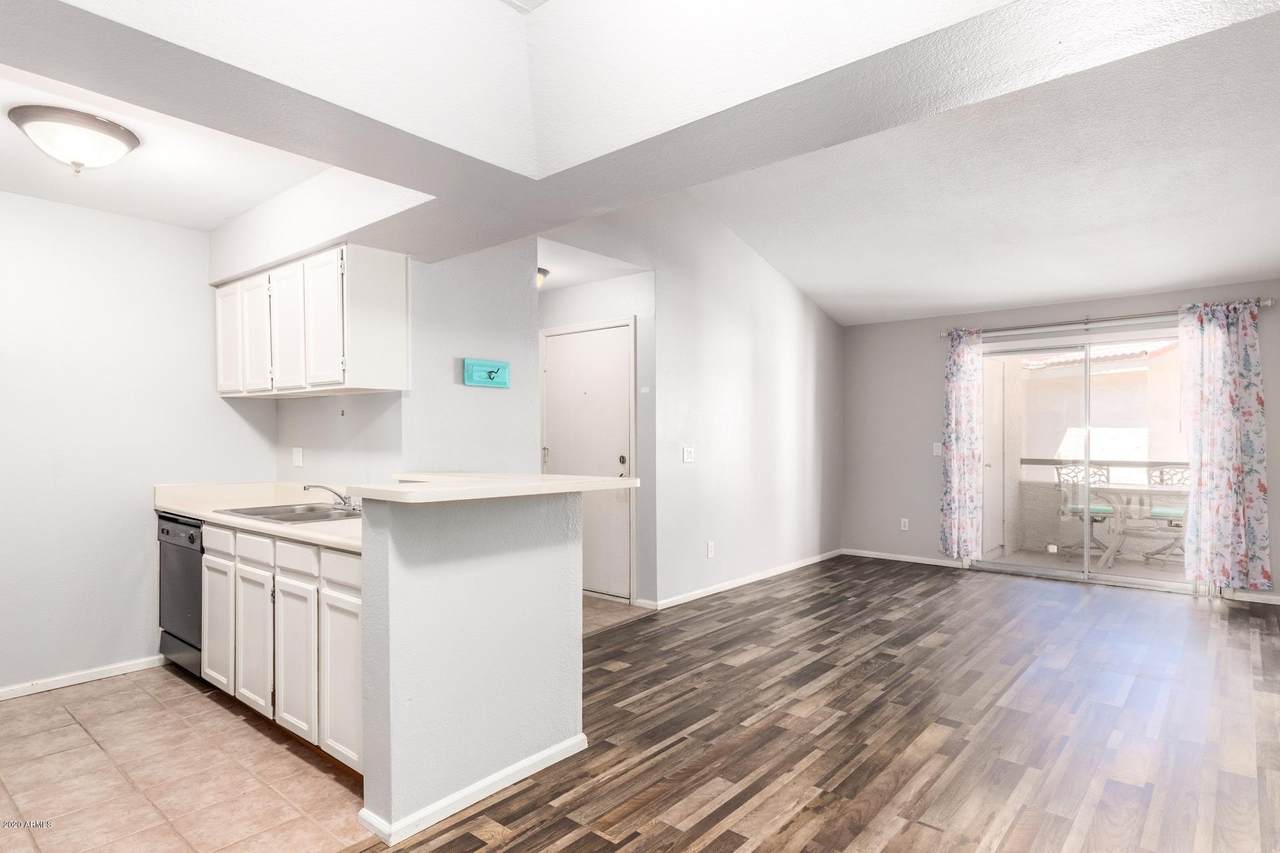 10610 48TH Street - Photo 1