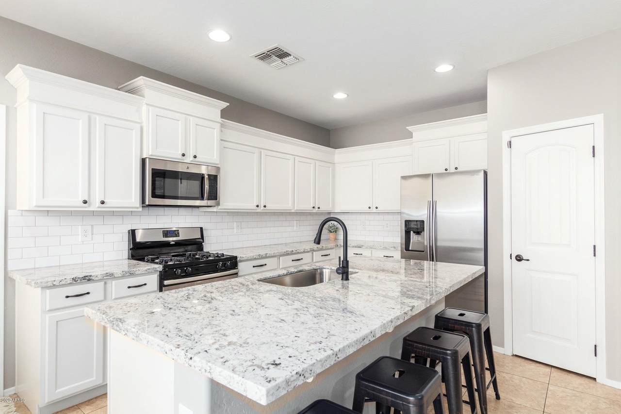 3484 Posse Trail - Photo 1