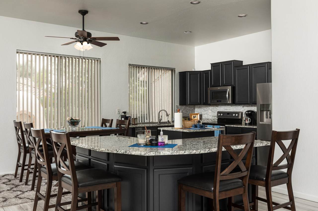 948 Ebony Drive - Photo 1