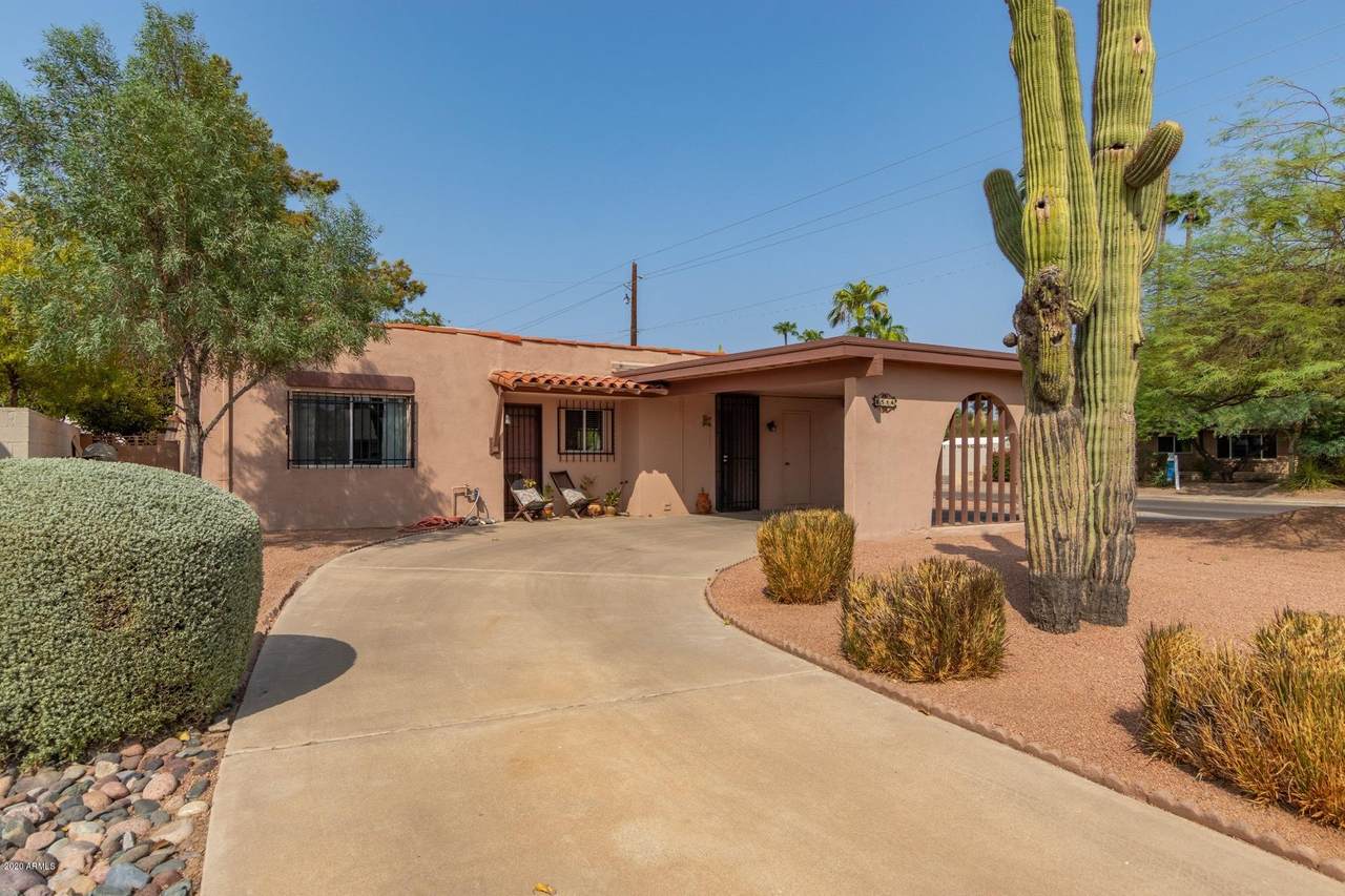 8554 Mackenzie Drive - Photo 1