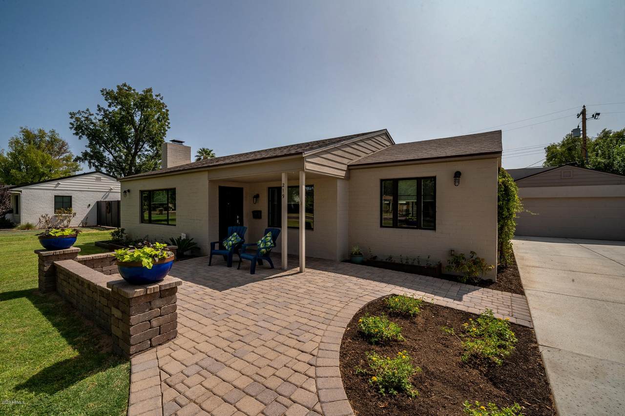 219 Oregon Avenue - Photo 1
