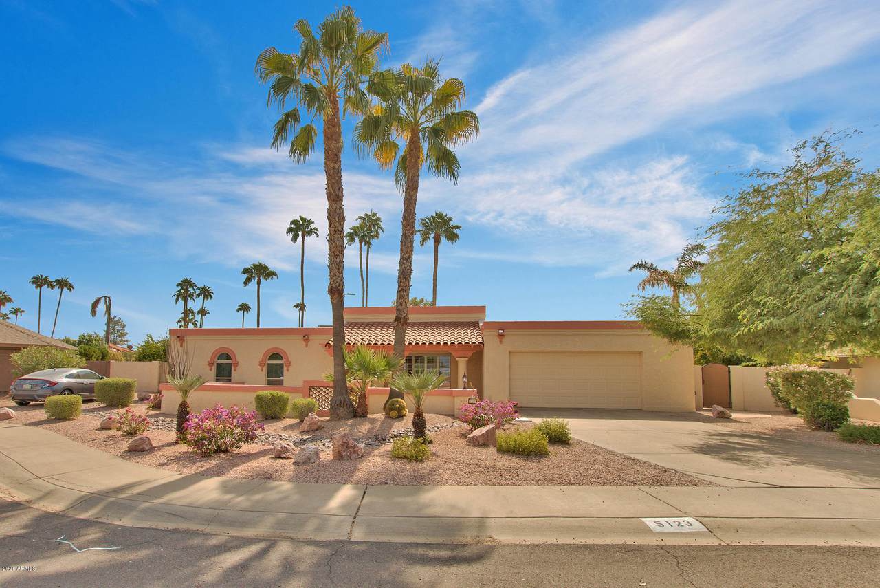 5123 Friess Drive - Photo 1