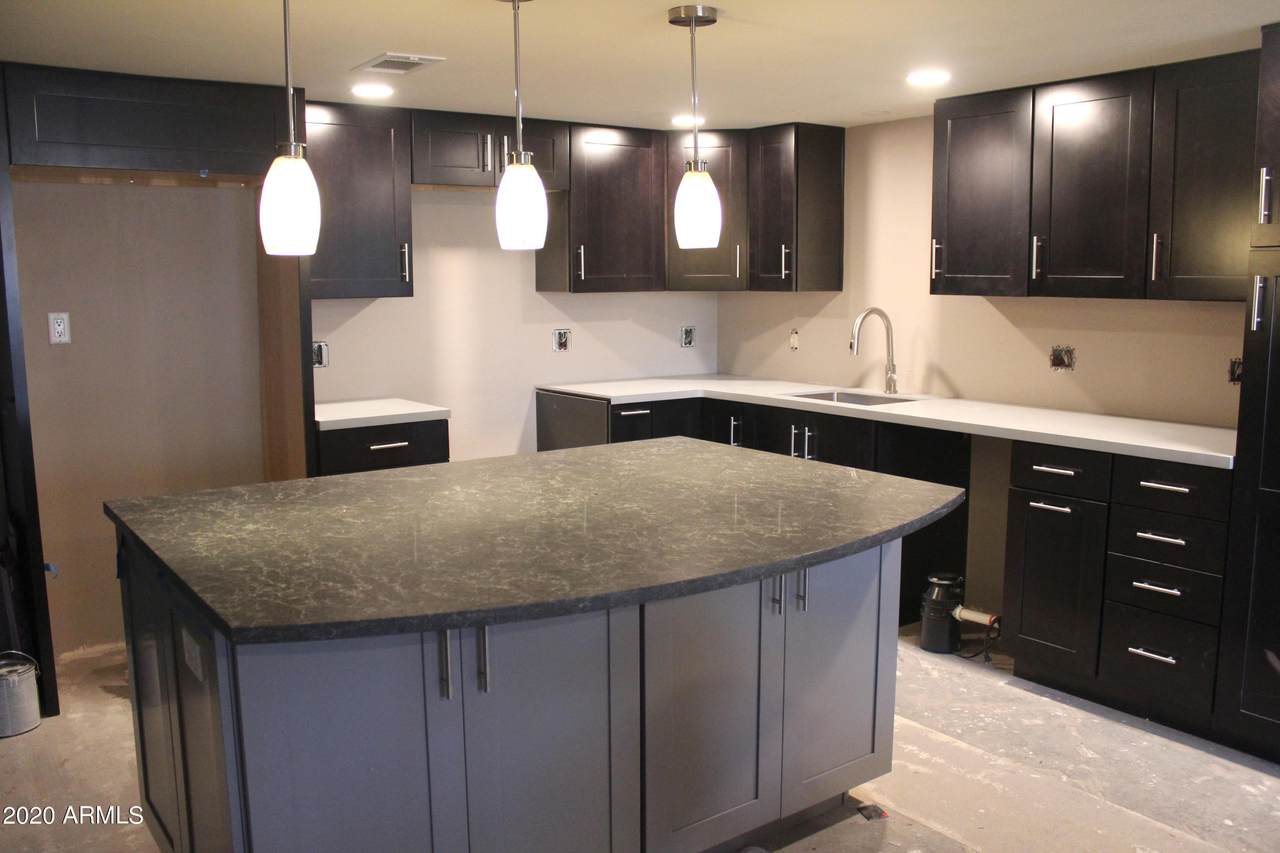 7920 Camelback Road - Photo 1