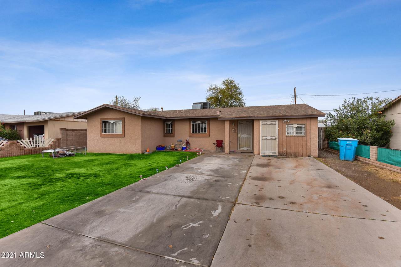 2512 48TH Avenue - Photo 1