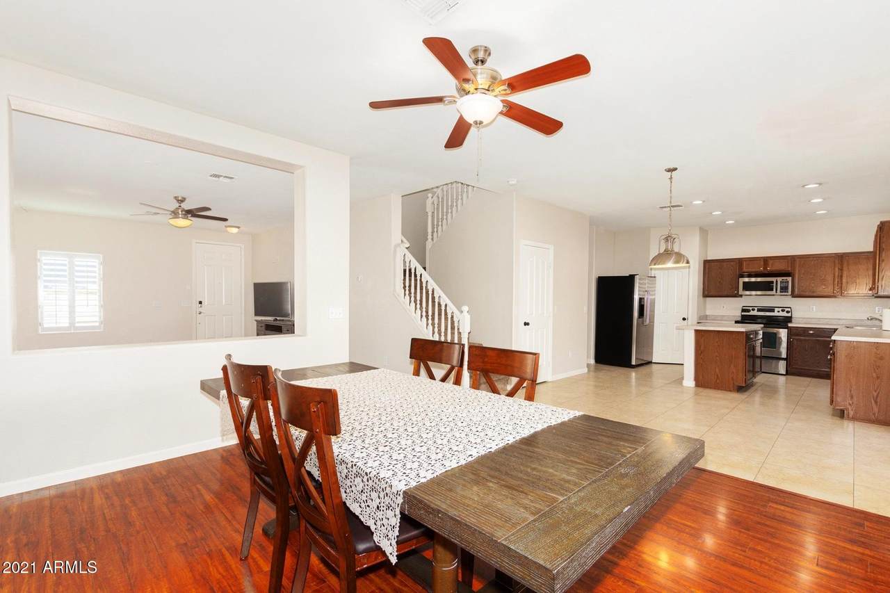 8926 Plana Avenue - Photo 1
