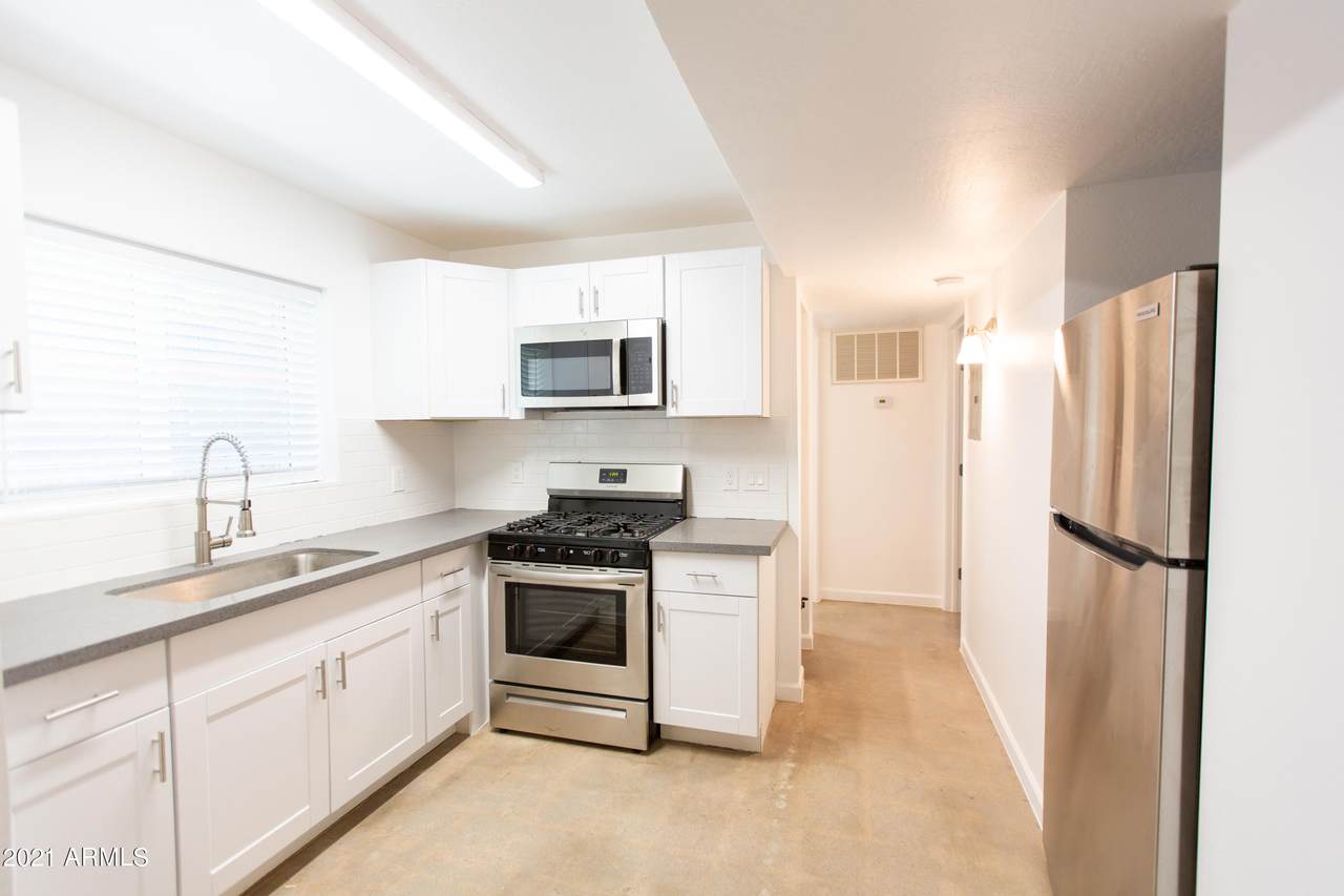 834 13TH Avenue - Photo 1