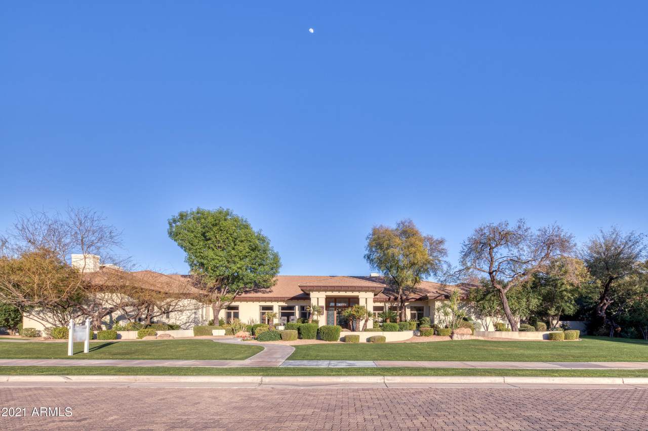 8401 El Maro Circle - Photo 1